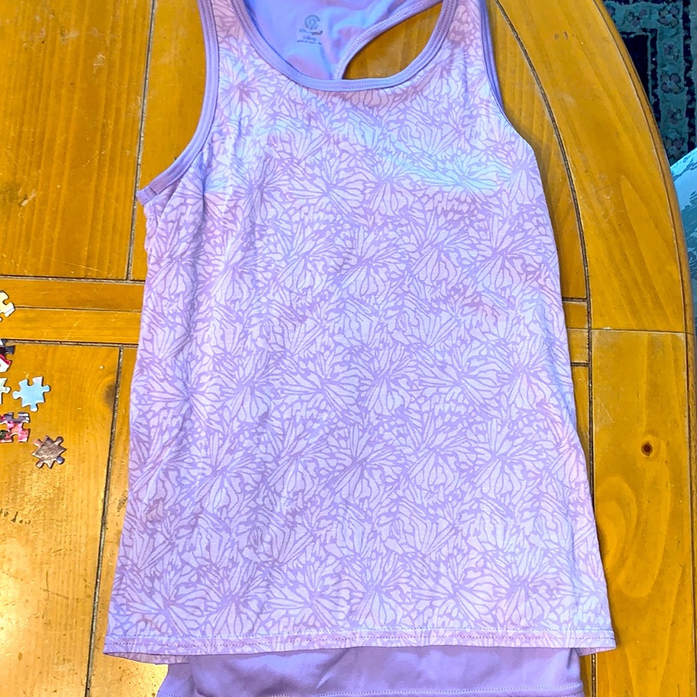 Champion c9 🎉host pick🎉lilac color tank with under layer Youth Large